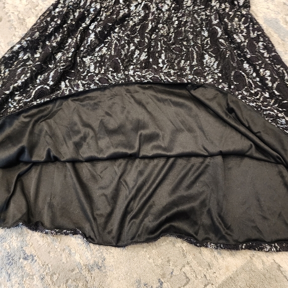 NWT NY Collection Silver Metallic Black Lace Stretch Sleeveless Mini Dress XL - Picture 5 of 16
